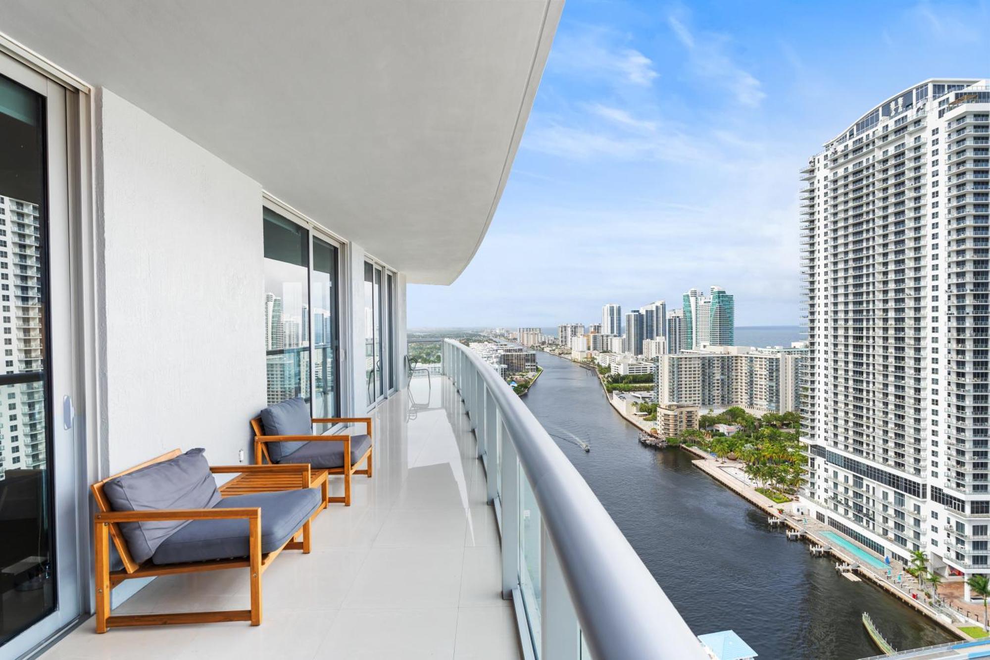Beachwalk Resort - Vip Tower - Oceanview Unit 3 Bedroom & 3 Bathroom Hallandale Beach Ngoại thất bức ảnh